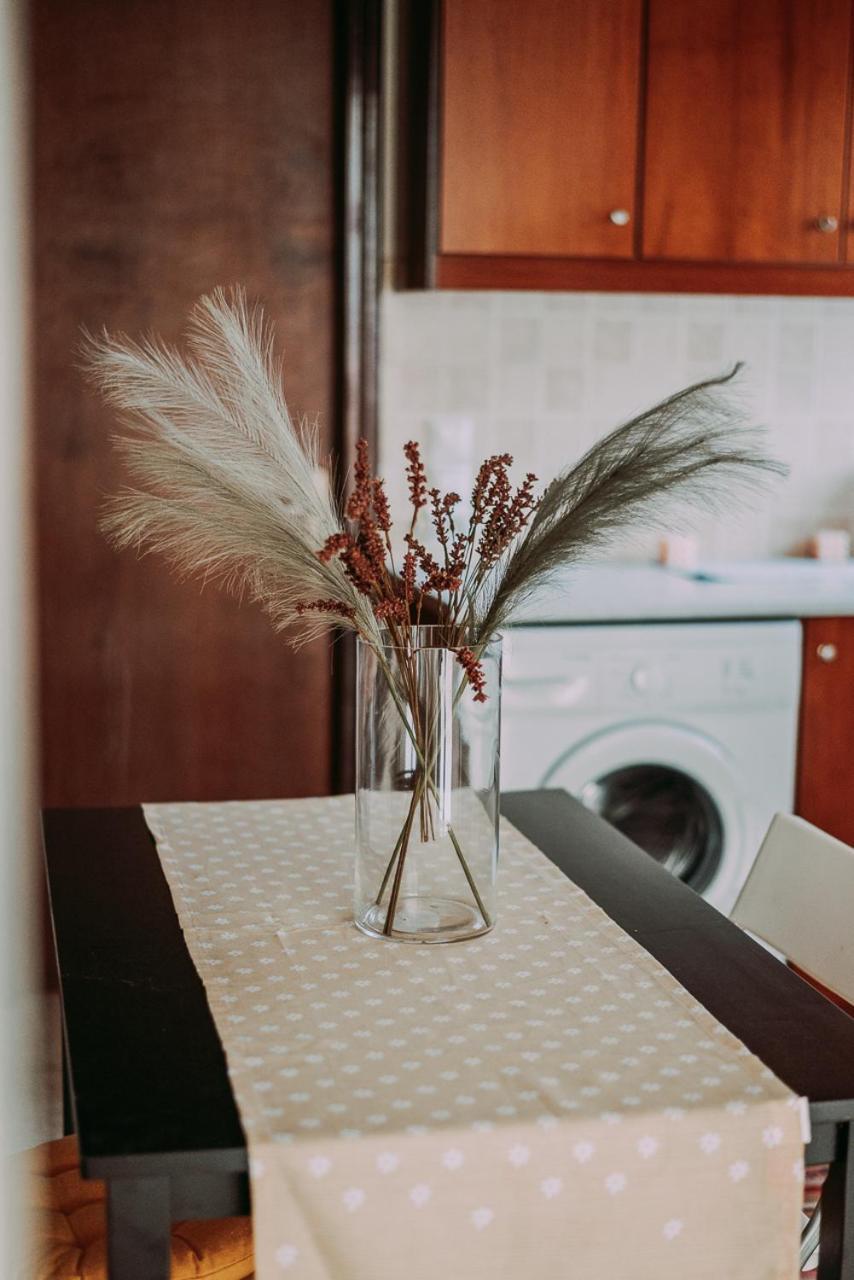House In The Center Apartment Kalamata Bagian luar foto
